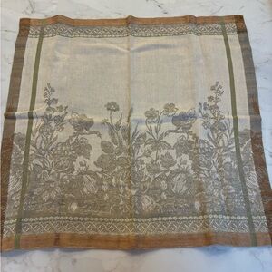 Williams Sonoma Botanical Linen-Cotton cloth napkins. Set of 8. Stunning pattern